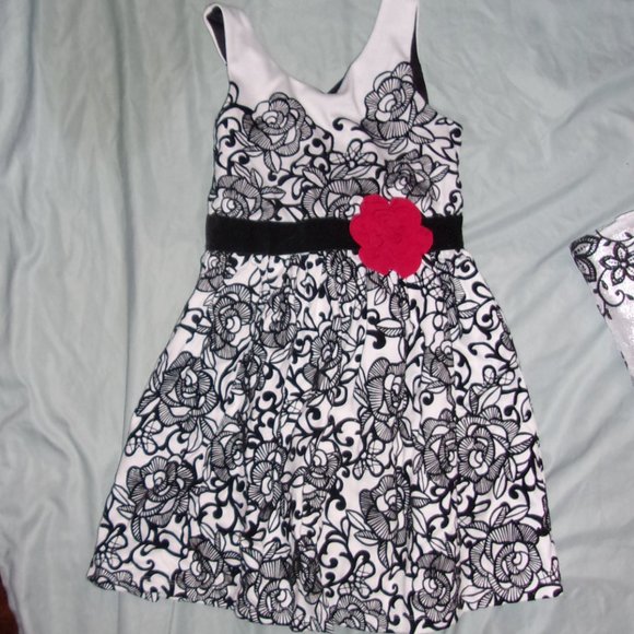 emily west Other - size 8 girls dress white red  black lace Christmas formal medium eight